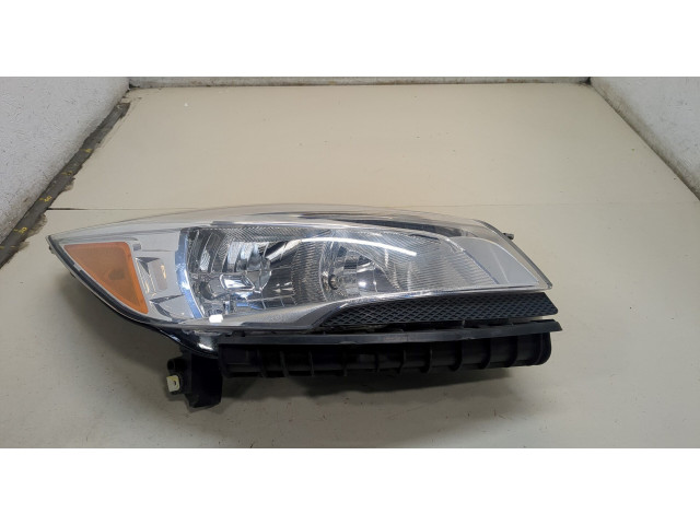 Фара передняя  Ford Escape 2012-2015 правая 