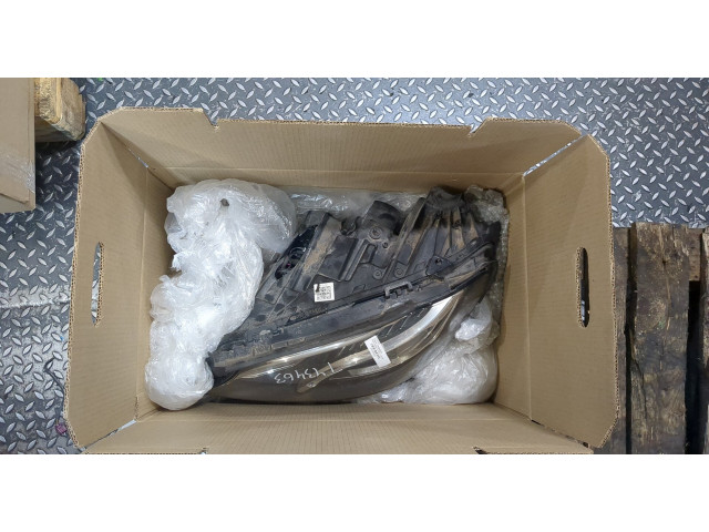 Фара передняя  Mercedes E W213 левая 