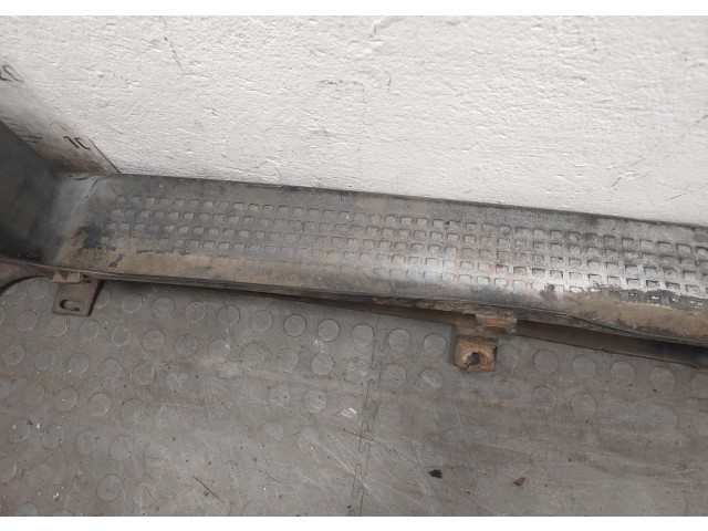 Бампер  Volkswagen Transporter 4 1991-2003 задний   701807417