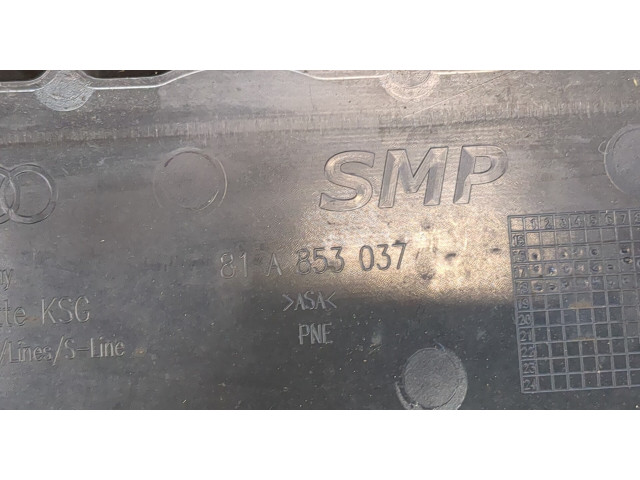 Решетка радиатора  Audi Q2 2016-2021           