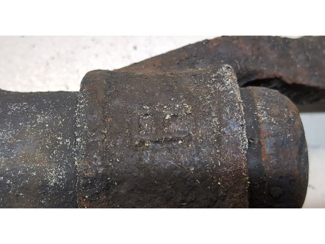 Стойка амортизатора Mitsubishi Galant 1997-2003