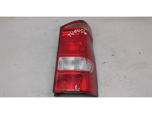 Задний фонарь          