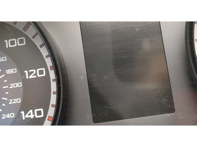 Панель приборов Mitsubishi Outlander XL 2006-2012 8100A486