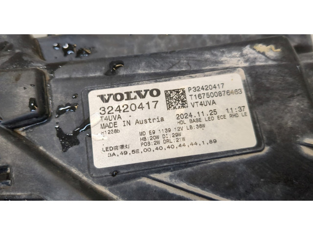 Фара передняя  Volvo XC40 левая 