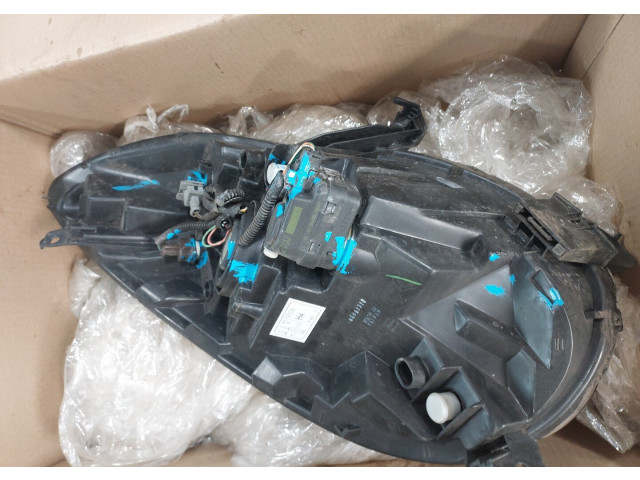 Фара передняя Citroen C1 2005-2014 правая