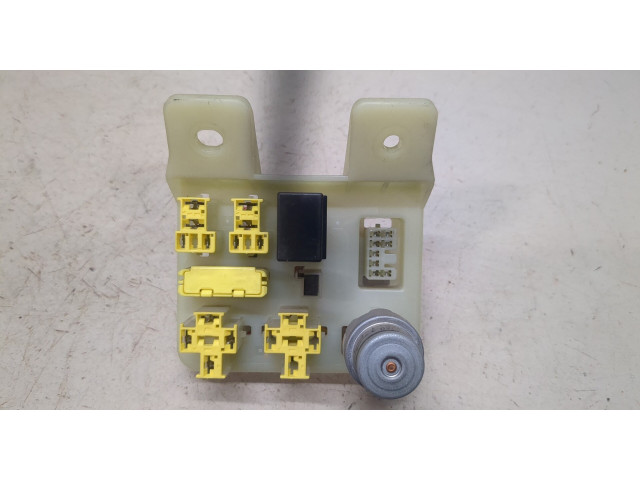 Блок реле Mitsubishi Colt 1992-1996