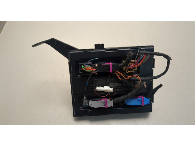 Блок комфорта  Volkswagen Touareg 2010-2014      4H0907064BH  