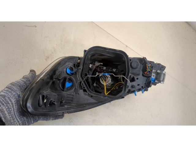 Фара передняя  Volvo C30 2010-2013 правая 