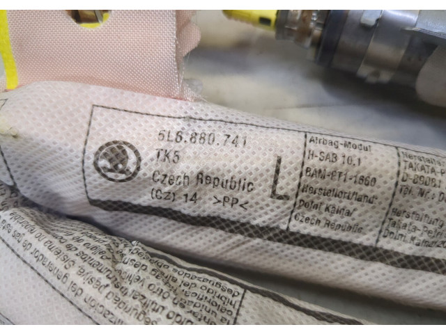 Подушка безопасности боковая (шторка) Skoda Yeti 2013-2018