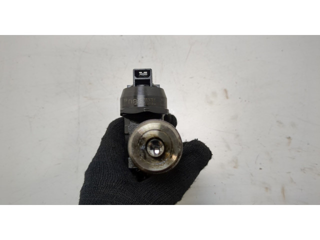 Форсунка топливная  Volkswagen Caddy 2004-2015    038130073BN, 038130079TX     