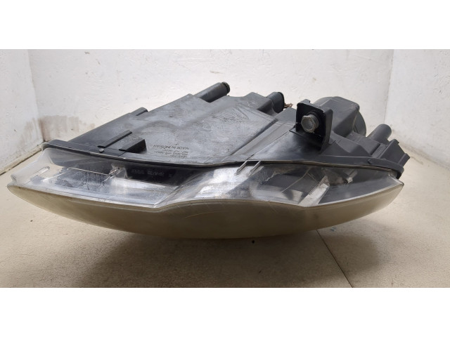 Фара передняя  Volkswagen Passat 6 2005-2010 правая 