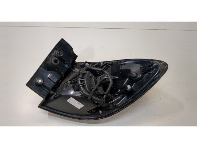 Задний фонарь          