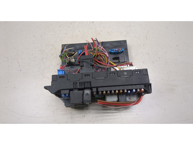 Блок предохранителей  Mercedes CLS C219 2004-2010         