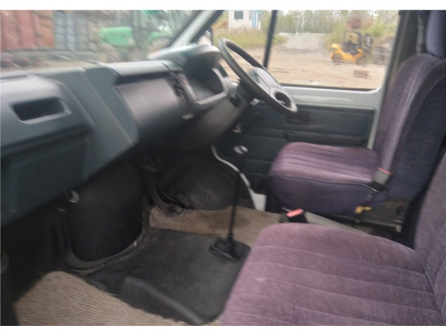 Генератор  Renault Trafic 1989-2001       7700796904    2.1 дизель
