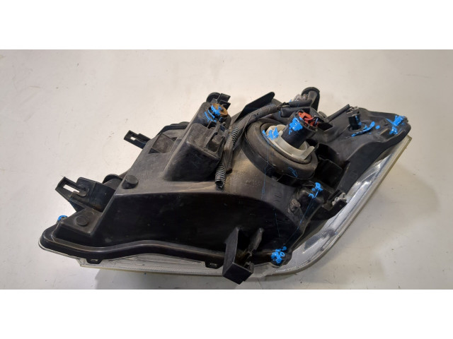 Фара передняя Nissan Pathfinder 2004-2014 правая