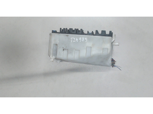 Pojistková skříňka Блок реле Mazda 5 (CR) 2005-2010