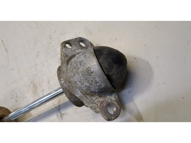 Стойка амортизатора  Skoda Fabia 2010-2014      