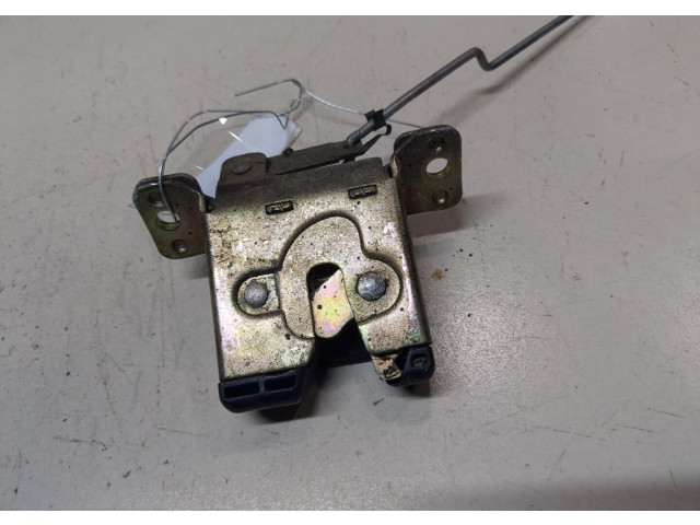 Замок багажника Saab 900 1993-1998