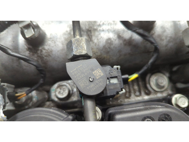 Форсунка топливная Opel Antara 2006-2015
