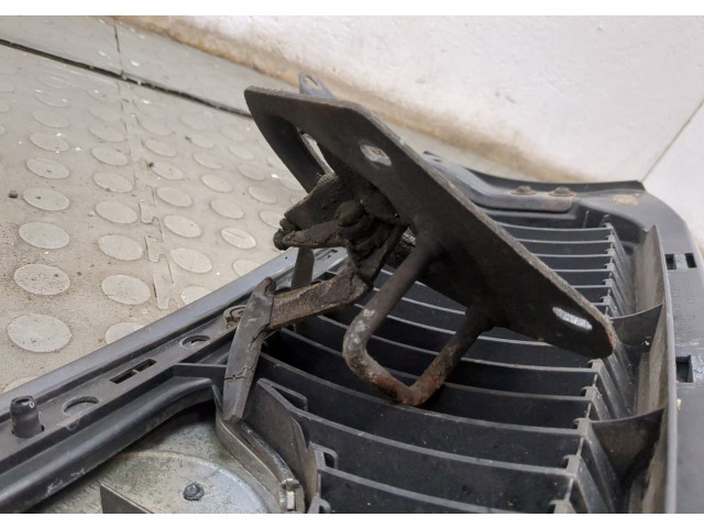 Решетка радиатора  Skoda Fabia 1999-2007          