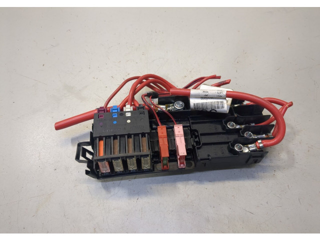 Блок предохранителей  Mercedes ML W164 2005-2011      2115452201     3