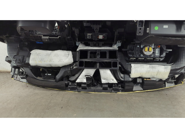 Дисплей бортового компьютера  Buick Encore GX 2019-2024        