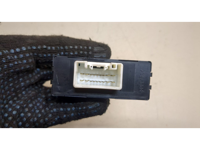 Блок комфорта  Toyota Sequoia 2008-      819800C010, TN665006060  