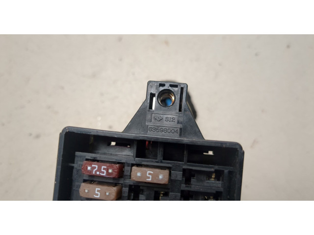 Блок предохранителей  Skoda Rapid         