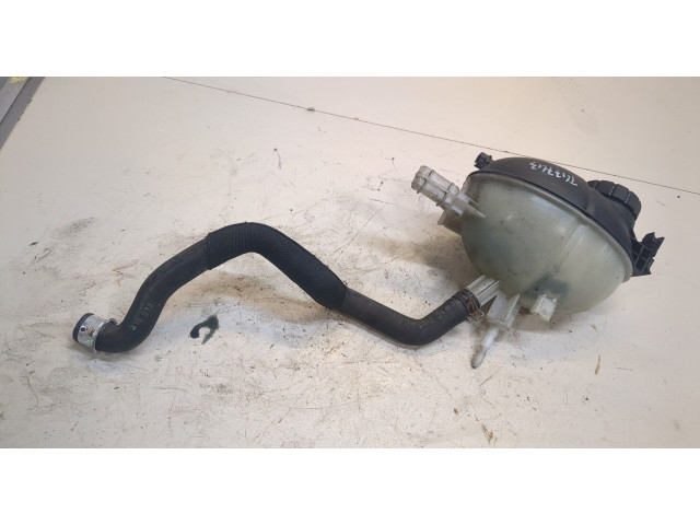 Бачок расширительный  Mercedes C W204 2007-2013    