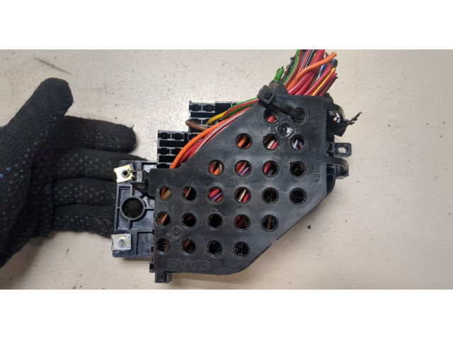 Блок предохранителей Saab 900 1993-1998