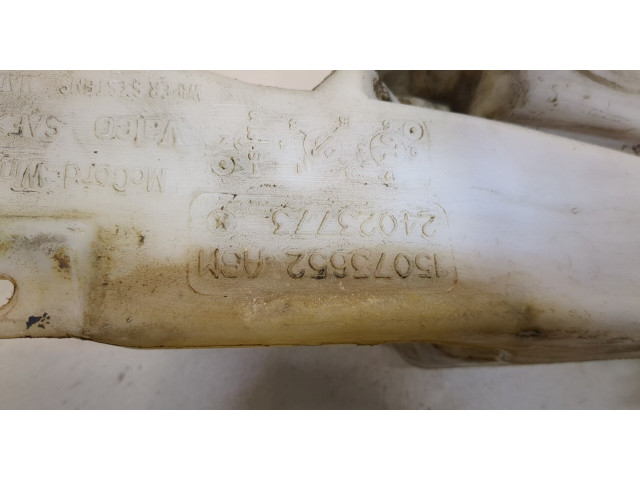 Бачок омывателя  Cadillac Escalade 2 2000-2006    