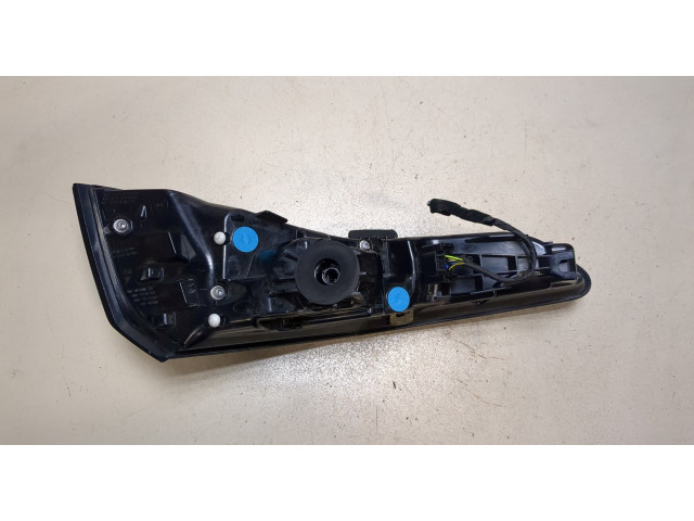 Задний фонарь          