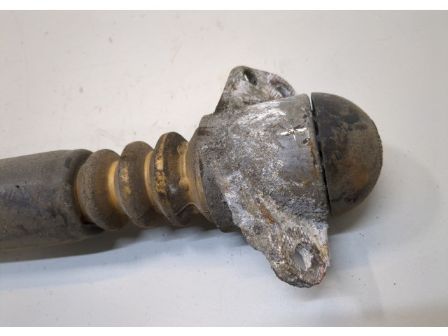 Стойка амортизатора  Volkswagen Golf 4 1997-2005      