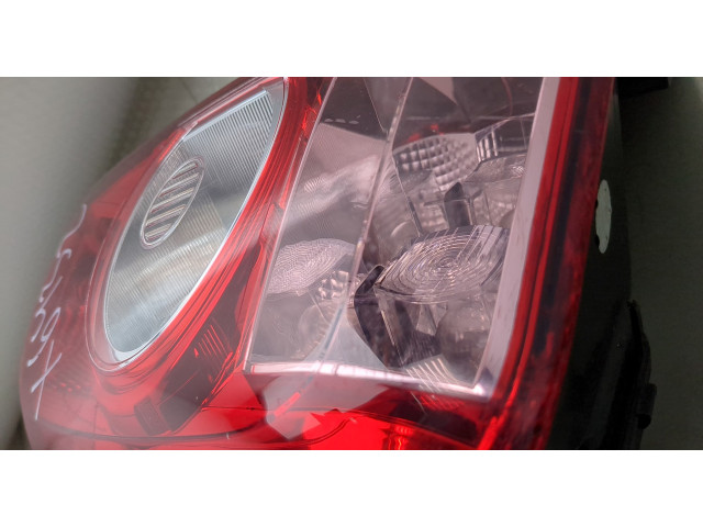 Задний фонарь          