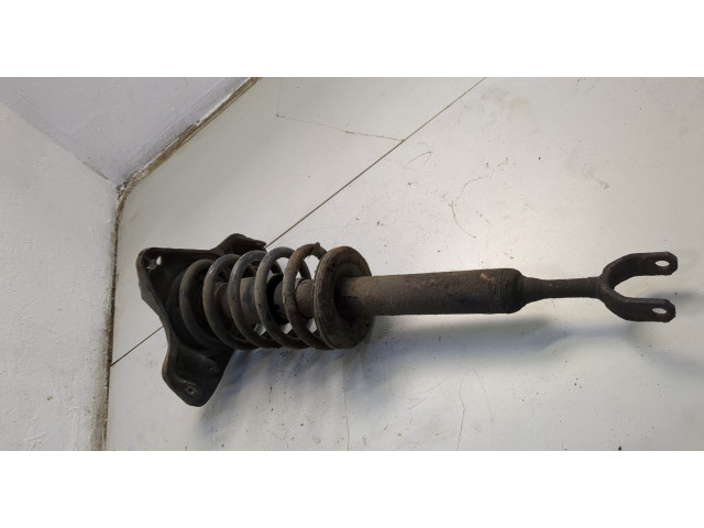 Стойка амортизатора  Volkswagen Passat 5 2000-2005 3B0413031R, 8D0411105CT     