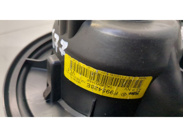 Моторчик печки  Skoda Octavia (A5) 2004-2013 1K2820015F    1K2820015F   