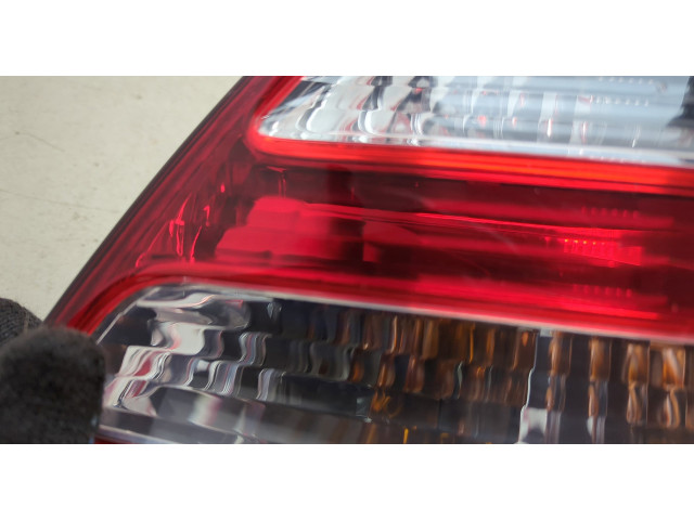 Задний фонарь