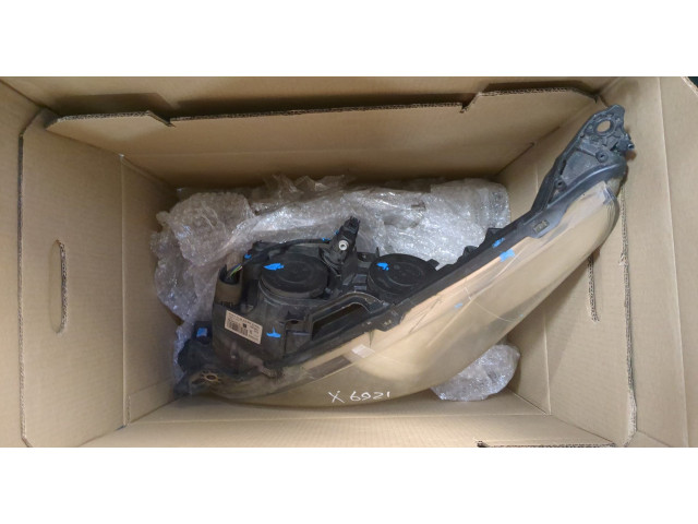 Фара передняя  Peugeot 3008 2009-2016 левая 