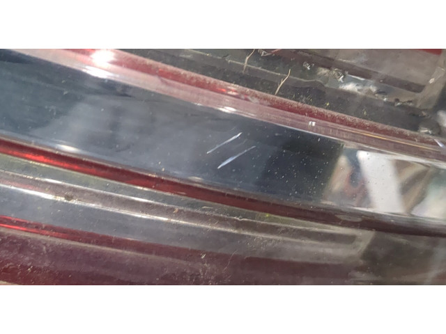 Задний фонарь          