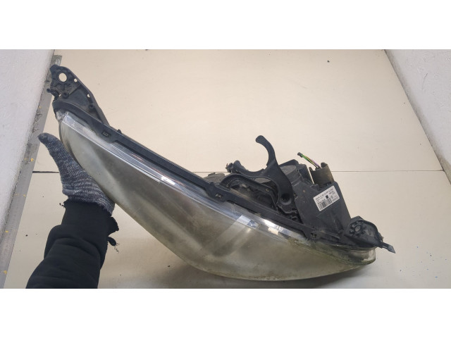 Фара передняя  Peugeot 3008 2009-2016 правая 