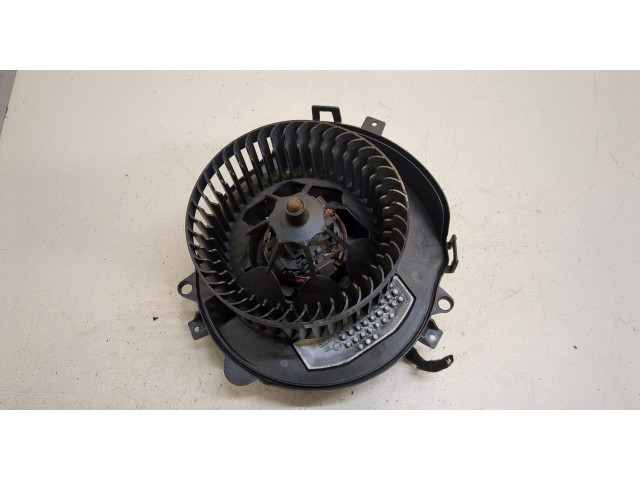 Моторчик печки Volkswagen Golf 7 2012-2020 5Q2819021B 5Q2819021B