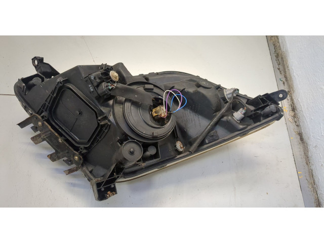 Фара передняя  Toyota Prius 2003-2009 правая 