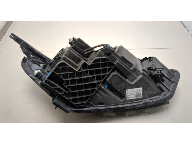 Фара передняя  Chevrolet Equinox 2017-2024 левая 