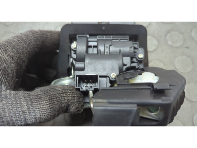 Замок багажника Audi A4 (B8) 2007-2015