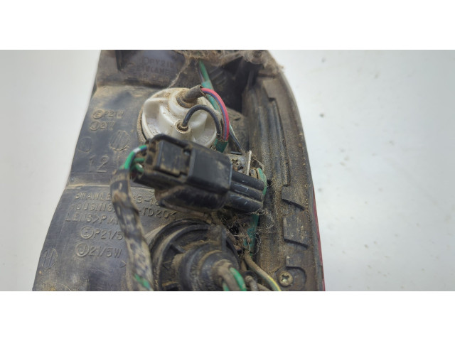 Задний фонарь     MR981081     