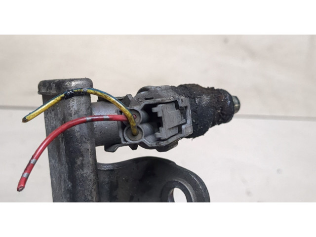 Форсунка топливная Mitsubishi Colt 2008-2012 MN143973, MR988977