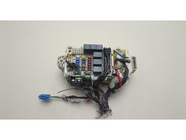 Блок предохранителей Mitsubishi Galant 2004-2012