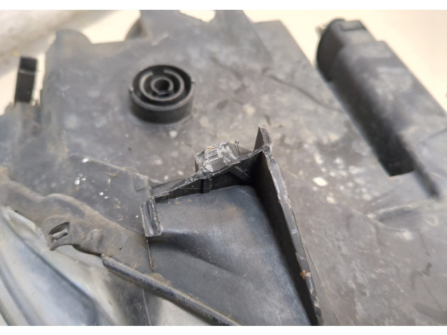 Фара передняя  Volkswagen Passat 6 2005-2010 левая 