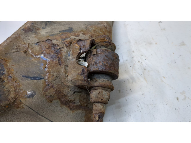 Стойка амортизатора  Peugeot 5008 2009-2016      