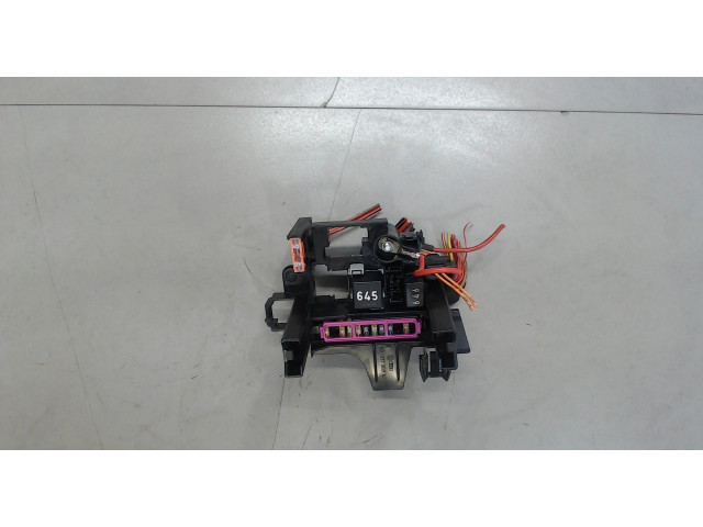 Блок предохранителей Audi A7 2010-2014 4F1941824 3